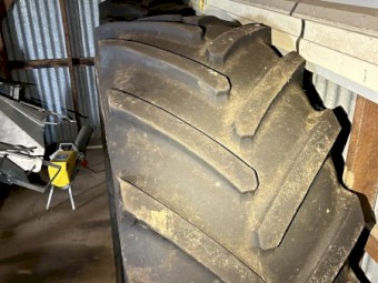 2x 600/70R30 Michelin MACHXBIB