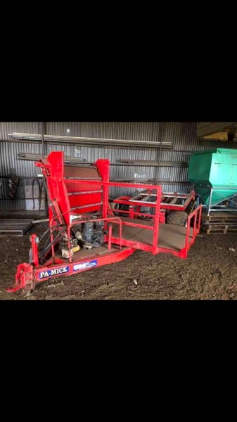 2017 WMI Pa-Mick Feed Out Cart