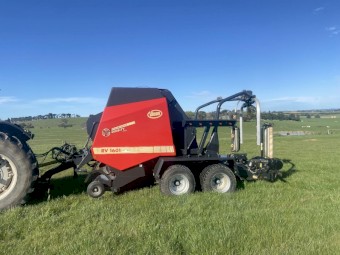 Vicon RV1601 round, bale and wrapper