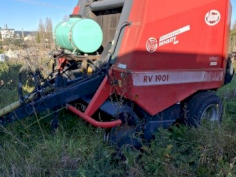 Vicon RV1901 Round Baler