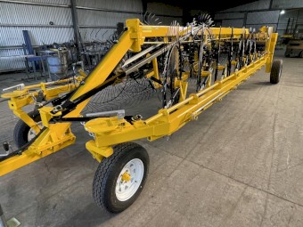New Elsworth 14 Wheel V Rake