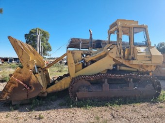 Komatsu D75S Traxcavator