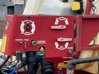 2009 Croplands Pinto 3000 with 24m boom