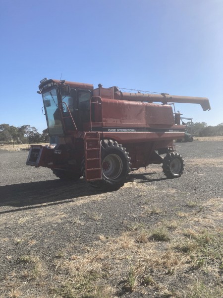 Case IH 1660 Header with 2 Fronts