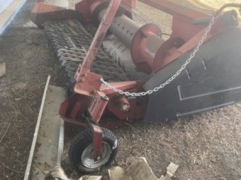 Case IH 1660 Header with 2 Fronts
