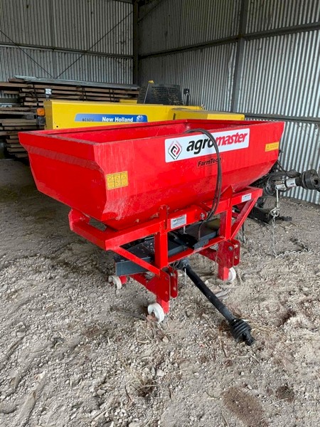 FarmTech Agromaster Fertiliser Spreader | Farm Tender