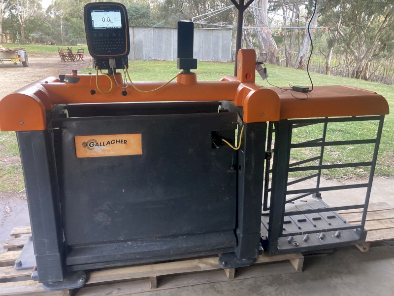 Gallagher 3 way auto draft and twr 5 head unit