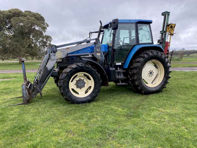 New Holland 8160 Tractor