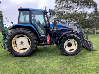 New Holland 8160 Tractor