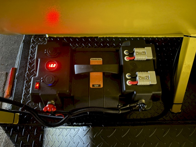 solar powered fuel trailer