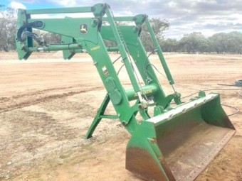 John Deere Front End Loader H480