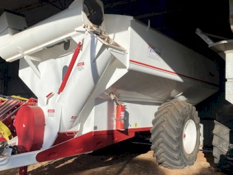 2011 Barber 24 tonne Chaser Bin
