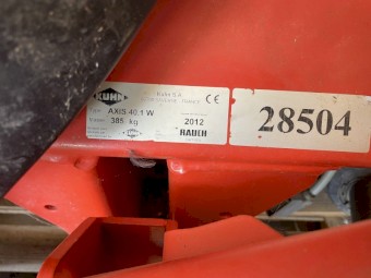 Kuhn Linkage Spreader