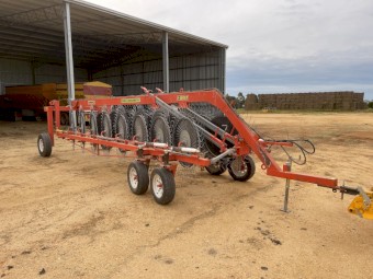 2016 Schinckel 16 Wheel Hay Rake with Wind Shields