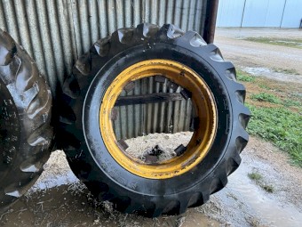 Tyres and Rims 18.4x34