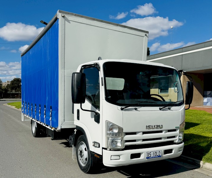 ISUZU NQR450 2013! SOLD WITH CURRENT GOVERNMENT ROADWORTHY! 160,000kms