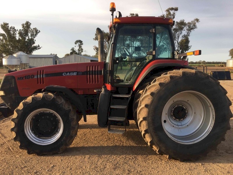 Case IH MX180 Magnum Tractor