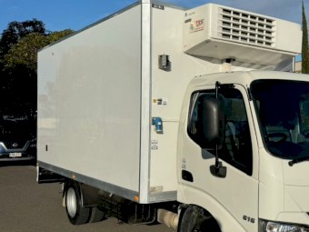 2019 FRIDGE/ FREEZER COOL ROOM FOR SALE 240V PLUG IN