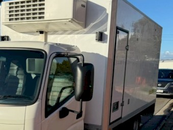 2019 FRIDGE/ FREEZER COOL ROOM FOR SALE 240V PLUG IN