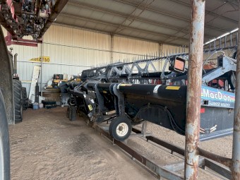 30ft 972 MacDon flex Draper 