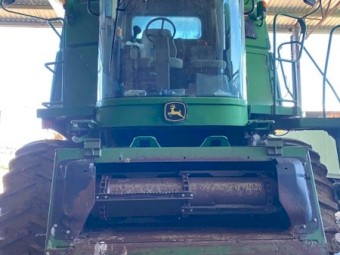 2009 John Deere 9770 Combine Harvester