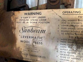Sunbeam Levermatic Wool Press
