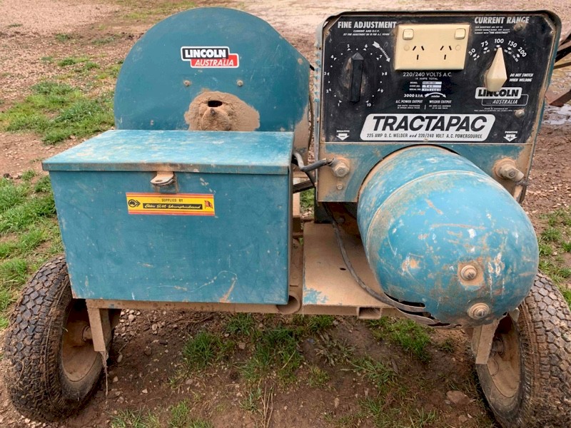 Lincoln PTO Tractapac Welder and Generator