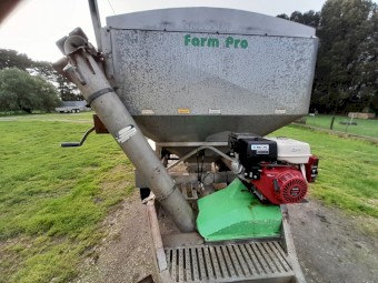 FarmPro Grouper Multibin Grain Feeder