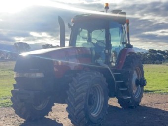 (2000 Case MX220 Tractor