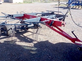 Vicon 423T Rotary Hay Rake