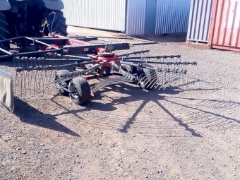 Vicon 423T Rotary Hay Rake
