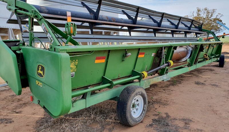 2000 John Deere 930F Flex Front & Trailer