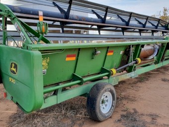 2000 John Deere 930F Flex Front & Trailer
