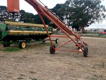Leith 40ft x 8in grain auger