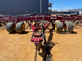 2013 Seed Hawk 6012.45 Bar - MAKE AN OFFER - this Machine must be sold for 2021 season!!!