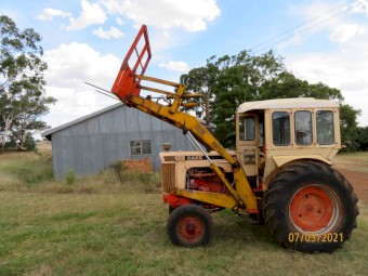 CASE 830 3 Point Linkage Tractor 