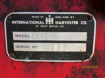 International B414 Tractor
