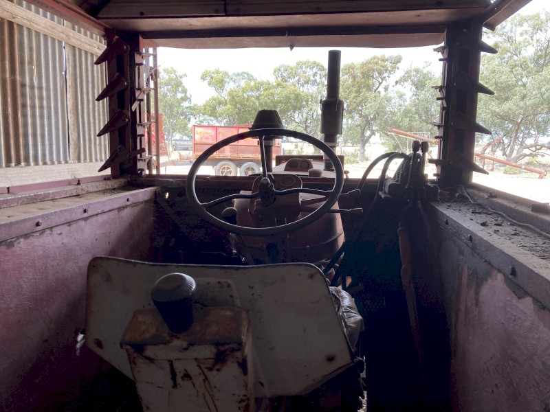 International 564 Front End Loader