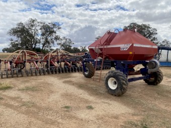 Morris Concept 2000 Air Seeder
