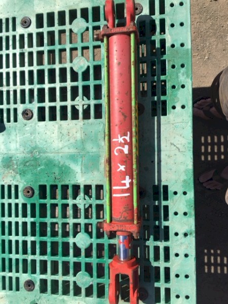 Cross Hydraulic Ram - 14 in x 2 1/2 in