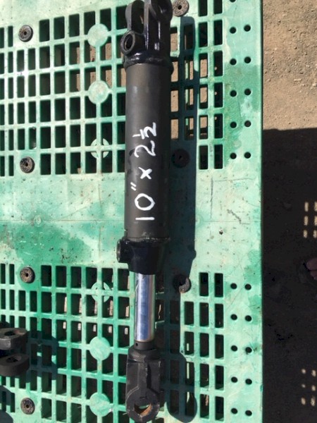 10 in x 2 1/2 in Slimline Cylinder with 1 1/4 in Shaft