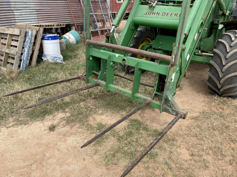 John Deere 6520 with 740 loader