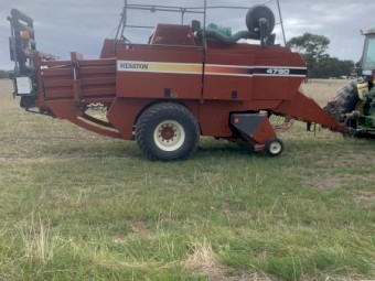 Hesston 4790 Baler