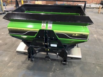 New Bernardin Infinity Linkage Twin Spinner Spreader