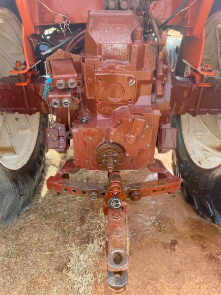 Allis Chalmers 7040