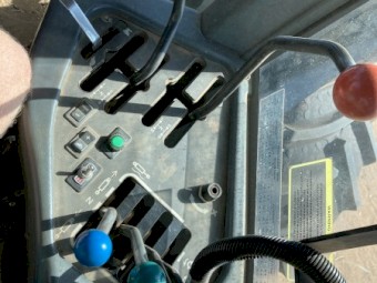 New Holland 9682 N14 Celect with 12/4 Synchro Transmission