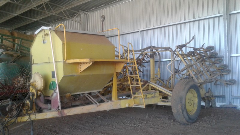 Connor Shea 22ft Air Seeder