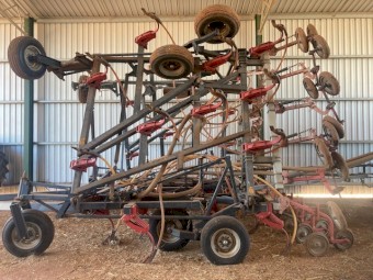 1999 Flexicoil 820 10m Cultivator