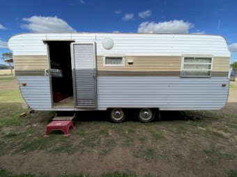 1980 Millard 19ft Caravan
