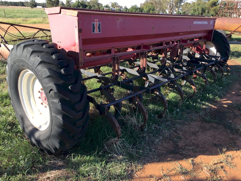 International 511 Combine 24 run